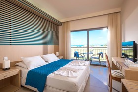 Oasis Beach Hotel