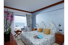 Serita Beach Hotel