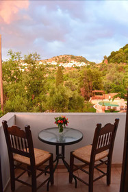 Hotel Ellinospito