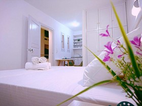 Crown Apartments