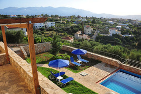 Elicriso Villa