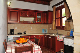 Elicriso Villa