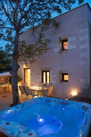 Olga’s Filoxenia Villas