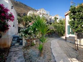 St. George's Retreat Village