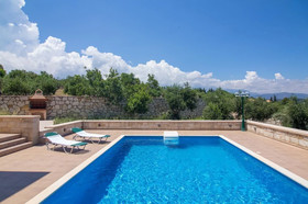 Uranus Stone Villa