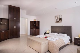 Villa Almyros