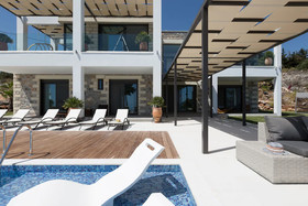 Villa Blue Skyline
