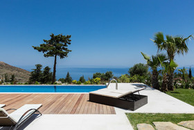Villa Blue Skyline