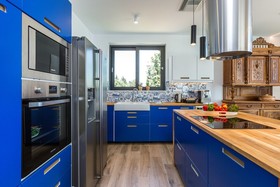 Villa Blue Skyline