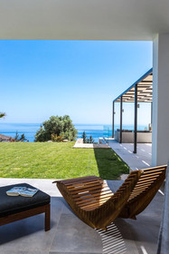Villa Blue Skyline