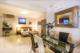 Villa Minoas