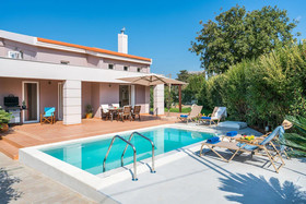 Gold Luxury Villa
