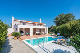 Gold Luxury Villa