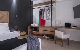 Avdou Collection