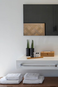 Avdou Collection