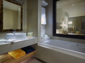 Filion Suites Resort & Spa