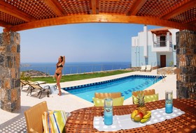 Okeanides Villas