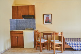 Troulis Apart-Hotel