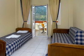 Troulis Apart-Hotel