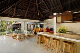 Villa Tenang