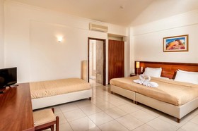Adelais Hotel