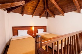 Adelais Hotel