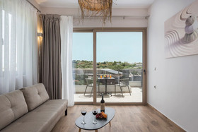 Aequor Luxury Rooms & Apartments