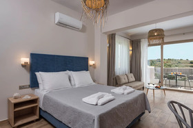 Aequor Luxury Rooms & Apartments