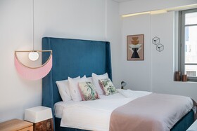 Nyx Chic Manor hotel