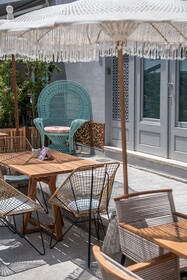 Nyx Chic Manor hotel