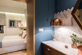 Nyx Chic Manor hotel
