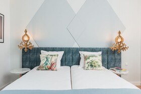 Nyx Chic Manor hotel