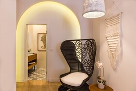 Nyx Chic Manor hotel