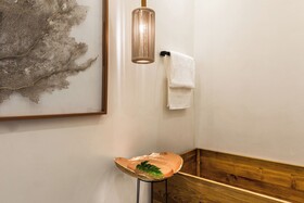 Nyx Chic Manor hotel
