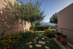 Aksos Suites Accessible Accommodation