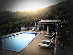 Aksos Suites Accessible Accommodation
