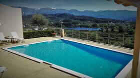 Aksos Suites Accessible Accommodation