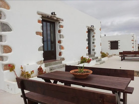 Apartments Madares