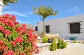 Apartments Madares