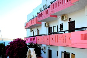 Apokoros Hotel