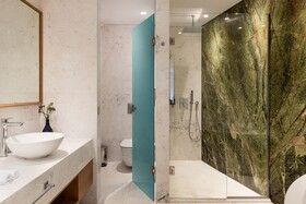 Avra Apartments Venetian Harbour