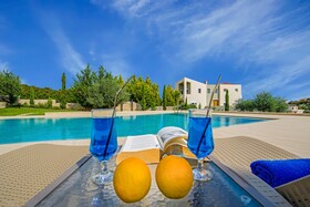 Casa Leone Suites