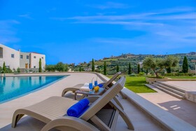Casa Leone Suites