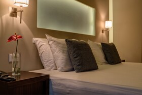 Corinna Mare Suites & Studios