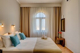 Corinna Mare Suites & Studios
