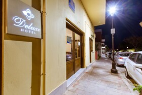 Deluxe Hotel