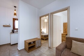 Deluxe Hotel