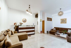Deluxe Hotel