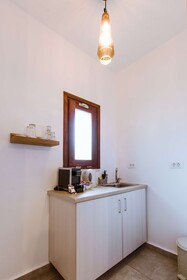Deluxe Hotel