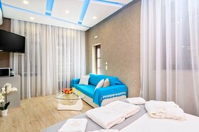 Diamond Luxury Suites